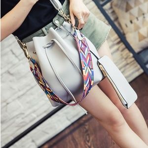 NEW MARSEILLE Drawstring Bucket Bag